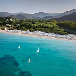 Resort Calaserena, Geremeas